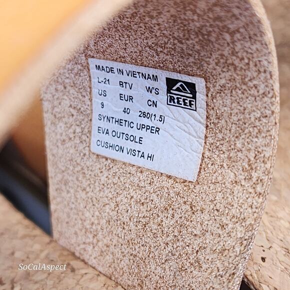 Reef Womens Cushion Vista Hi Natural Sandal size us 9 Barely worn! - Picture 5 of 6